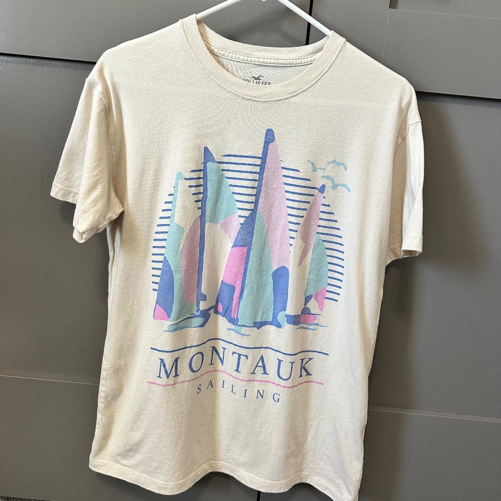 Hollister Oversized Graphic Montauk T-shirt